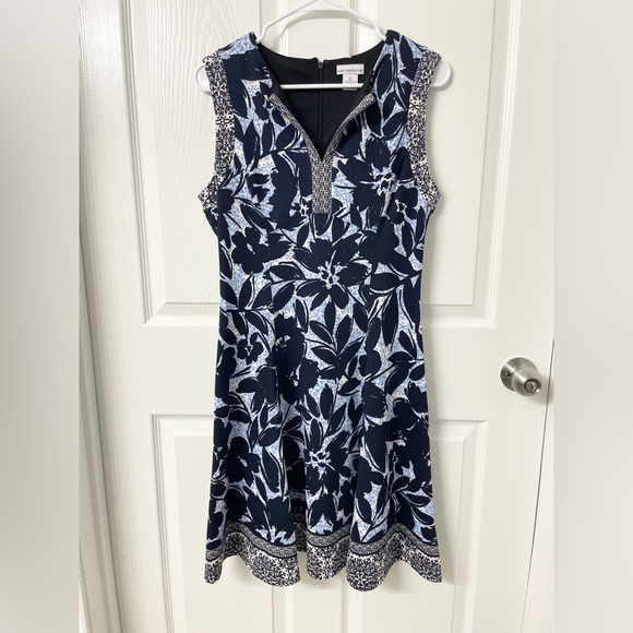 Liz Claiborne Dresses & Skirts - Liz Claiborne Floral Sleeveless Dress Size 8 Navy Blue